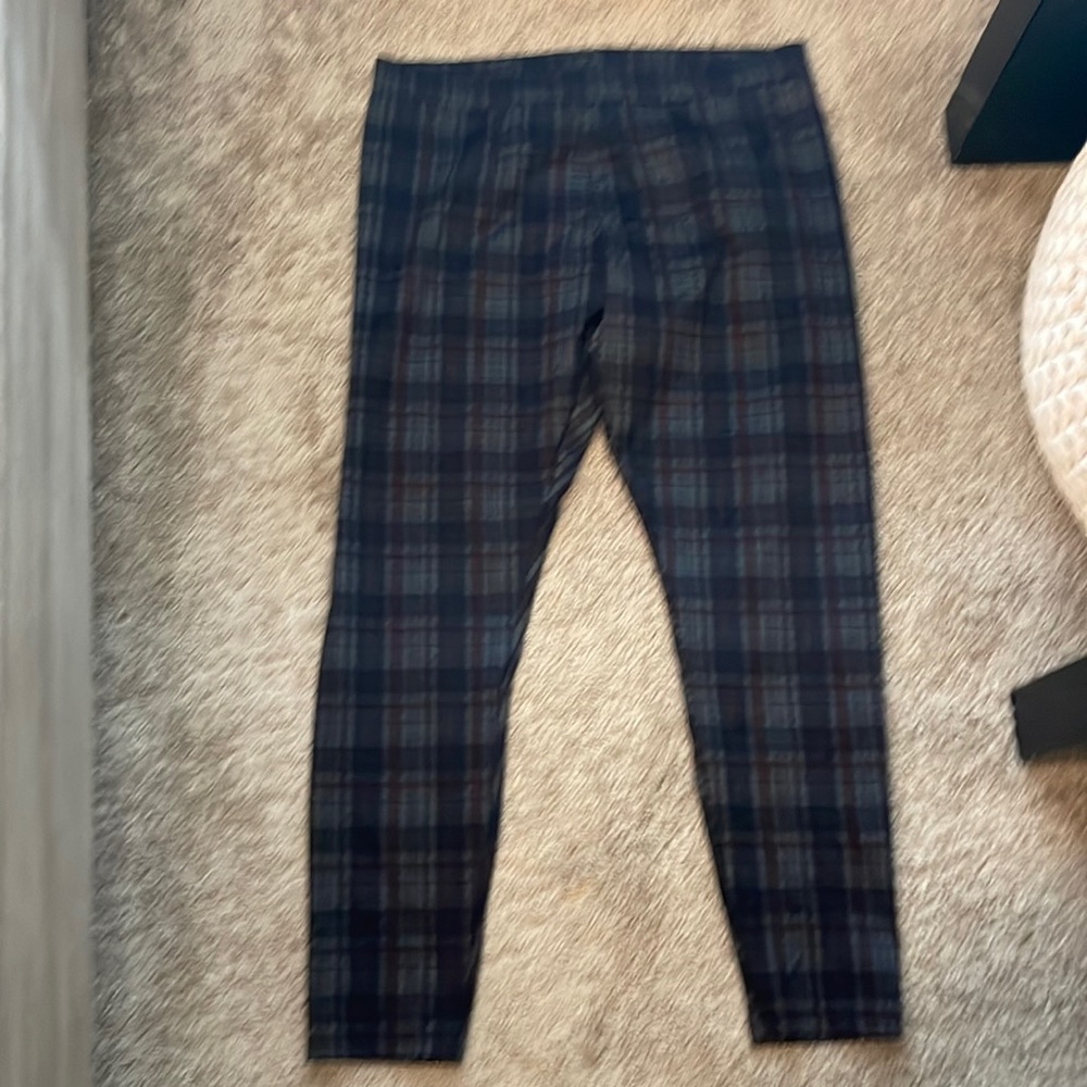 Vera Wang Plaid pants/leggings XL